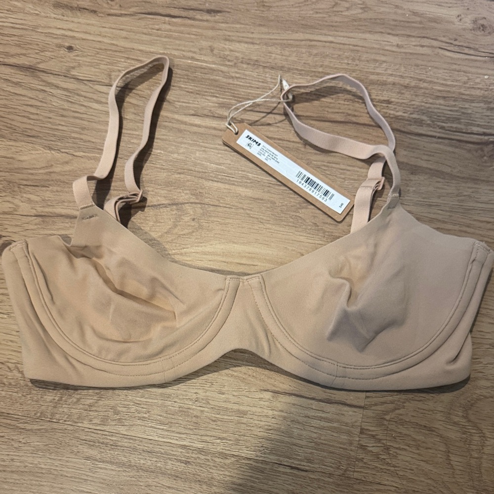Skims  Nude Underwire Bra - Soft Everyday Support